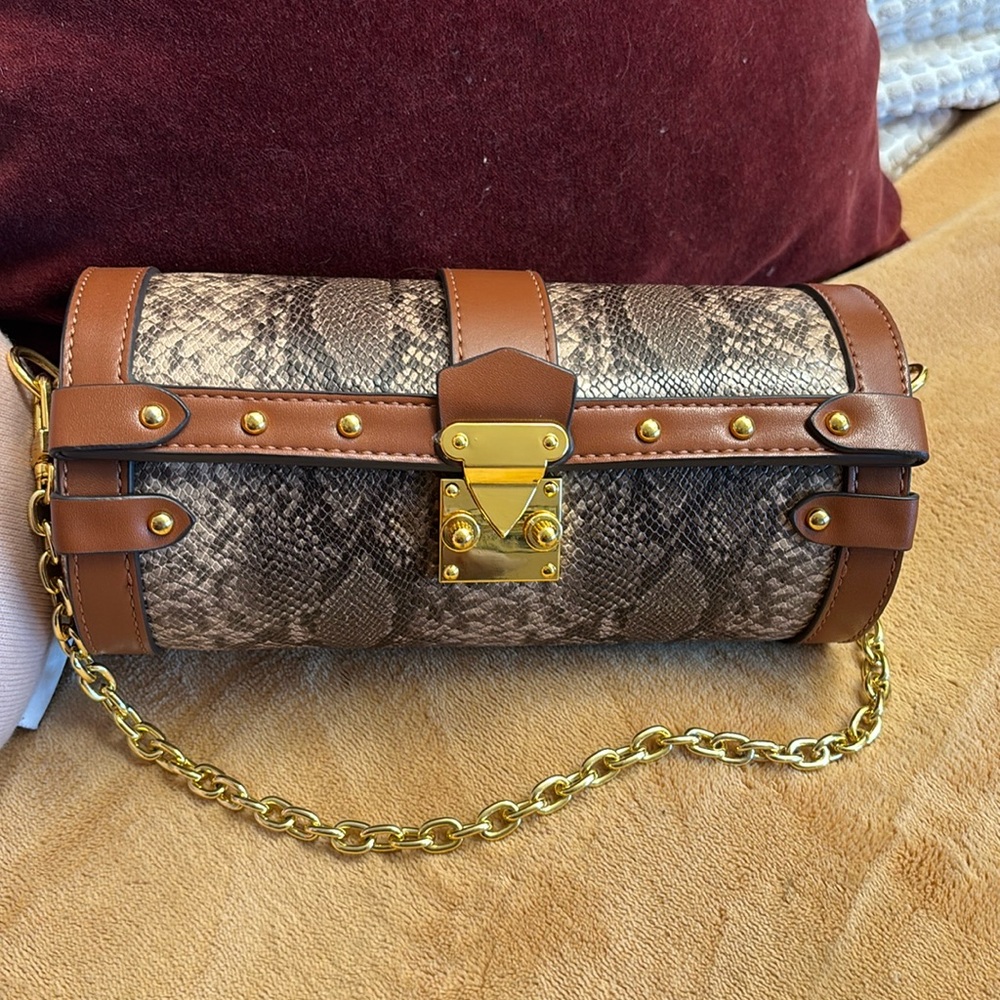 Snake skin purse